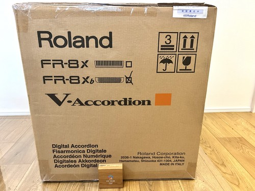 Roland 8xb v accordion - bk, v-accordion